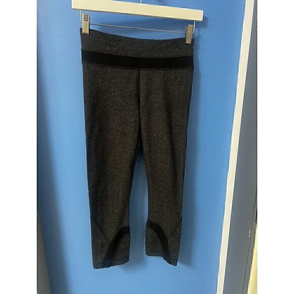 Lululemon Womens Herringbone Wunder Under Crop Leggings Size, Running, Hiking, G - Picture 1 of 6